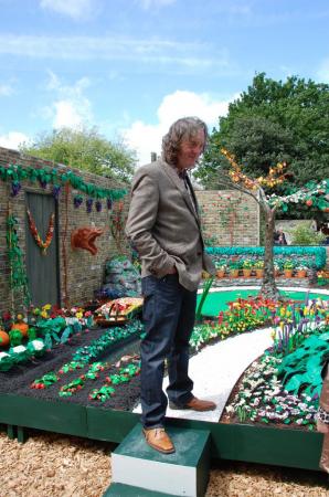 RHS Chelsea 2009 - Paradise in Plasticine Garden