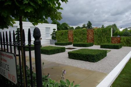 RHS Hampton Court 2008 - The Porsche Garden